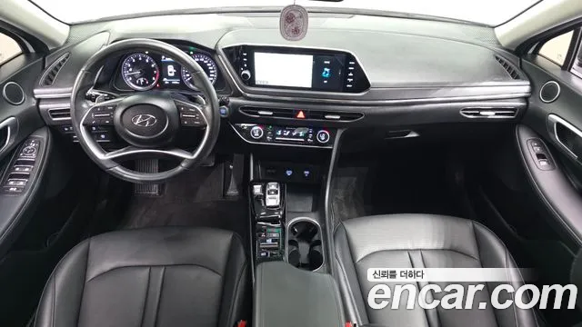 Hyundai Sonata — интерьер