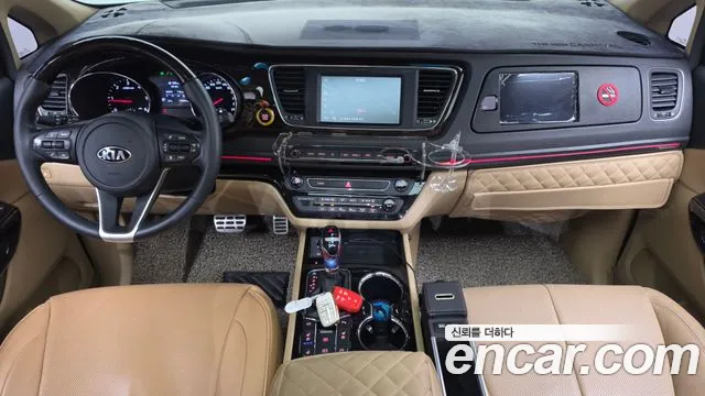 Kia Carnival — интерьер