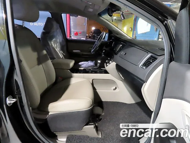 Kia Carnival — интерьер
