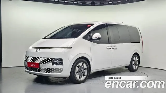 Hyundai Staria