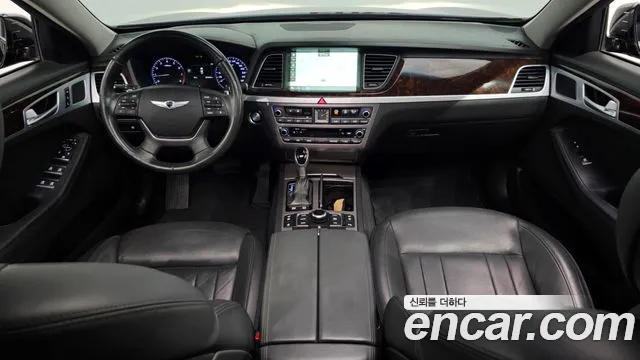 Hyundai Genesis — интерьер