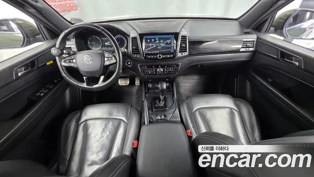 KG Mobility Rexton — интерьер