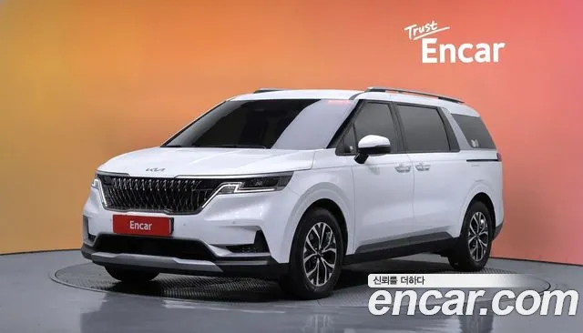Kia Carnival — экстерьер