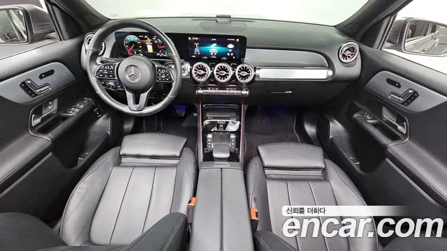 Mercedes-Benz GLB-класс — интерьер