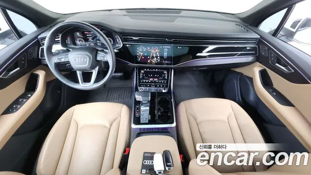 Audi Q7 — интерьер