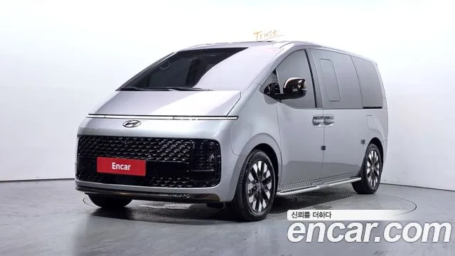 Hyundai Staria