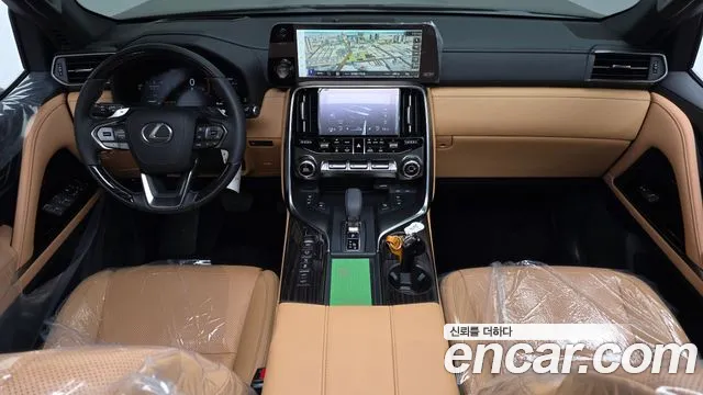 Lexus LX — интерьер