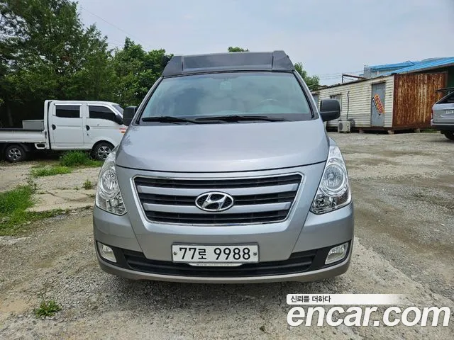 Hyundai Starex