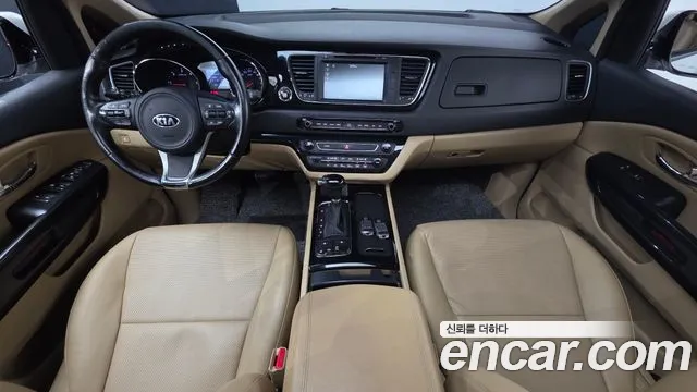 Kia Carnival — интерьер