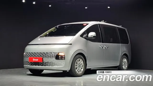 Hyundai Staria