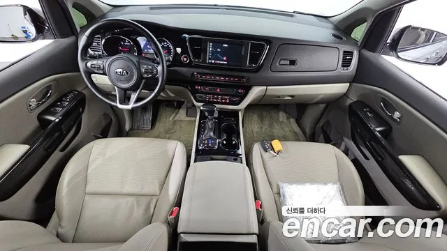 Kia Carnival — интерьер