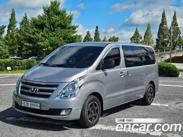 Hyundai Starex