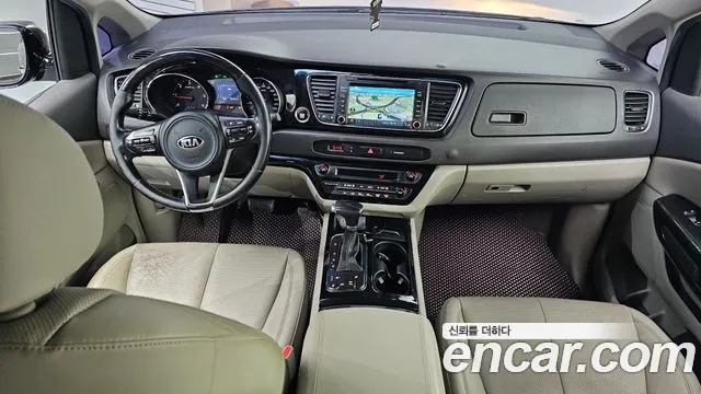 Kia Carnival — интерьер