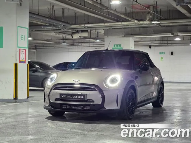 MINI Cooper Convertible