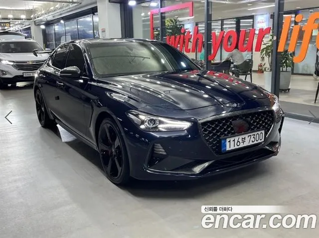 Genesis G70