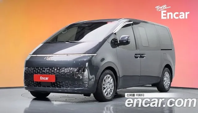 Hyundai Staria