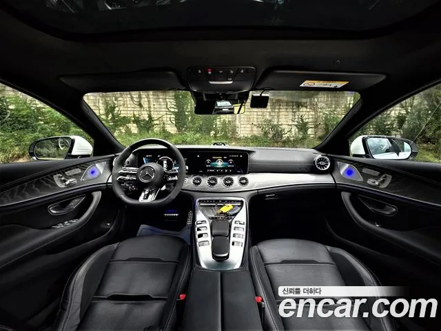 Mercedes-Benz AMG GT — интерьер