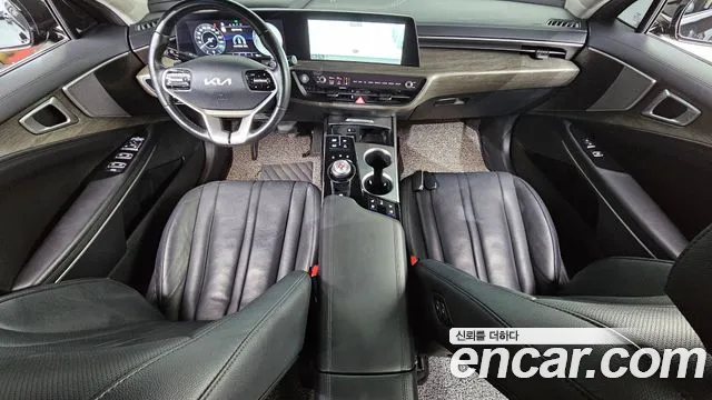 Kia K8 — интерьер