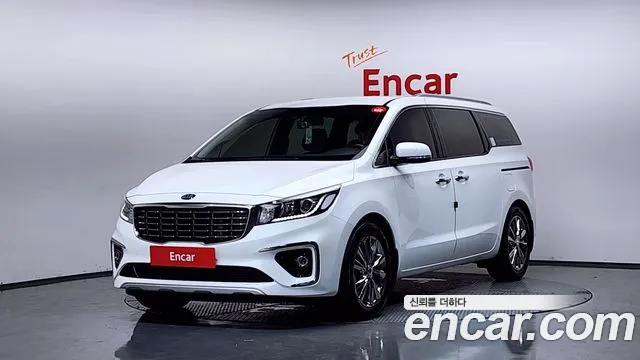 Kia Carnival — экстерьер