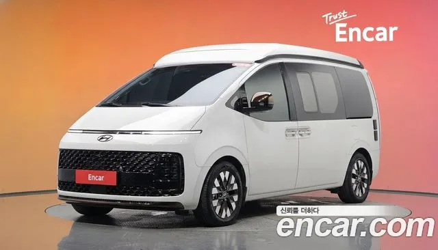 Hyundai Staria