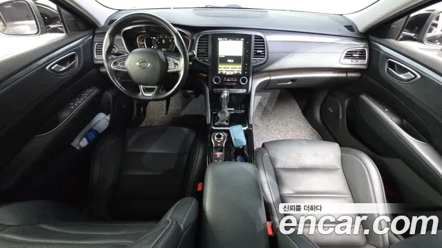Renault Korea SM6 — интерьер