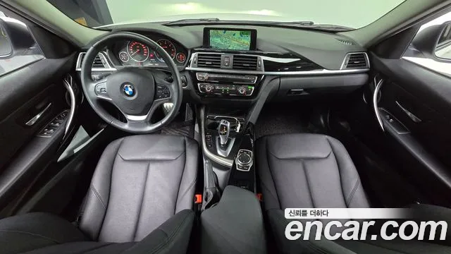 BMW 3 серия — интерьер