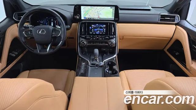 Lexus LX — интерьер