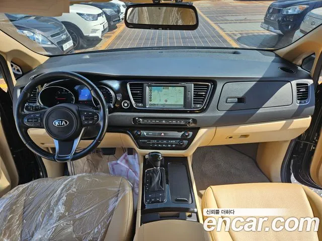 Kia Carnival — интерьер