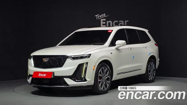 Cadillac XT6