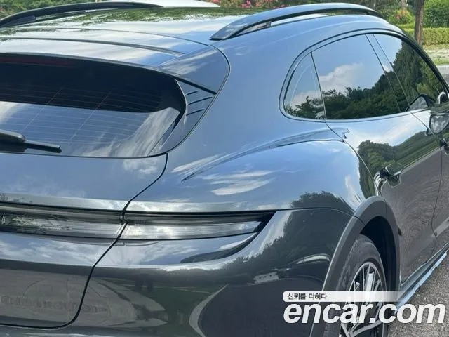 Porsche Taycan — интерьер