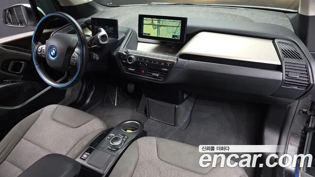 BMW i3 — интерьер