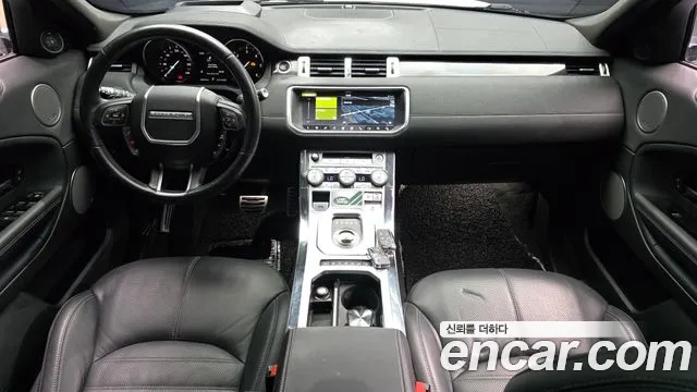 Land Rover Range Rover Evoque — интерьер