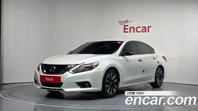 Nissan Altima