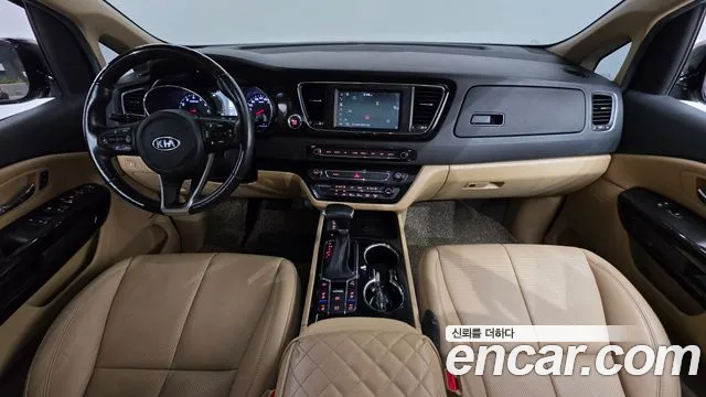 Kia Carnival — интерьер