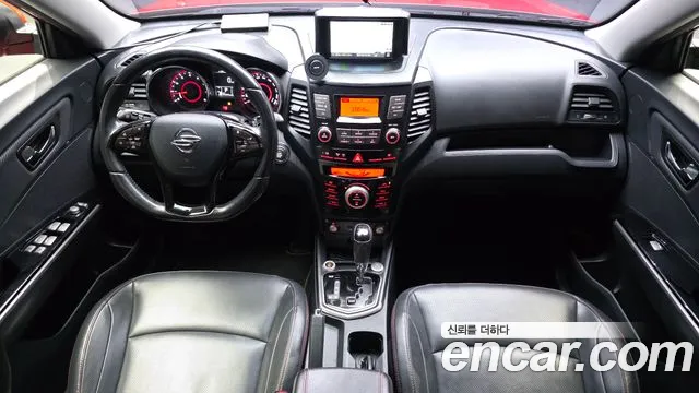KG Mobility Tivoli — интерьер