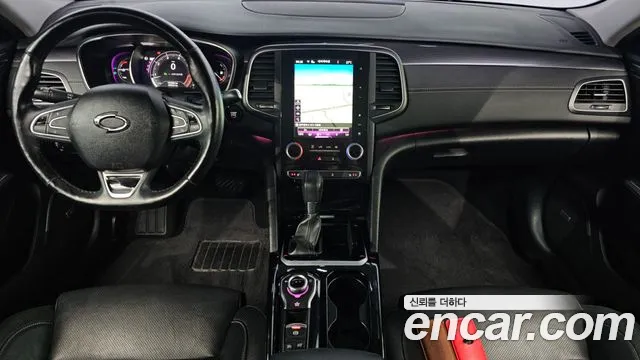 Renault Korea SM6 — интерьер