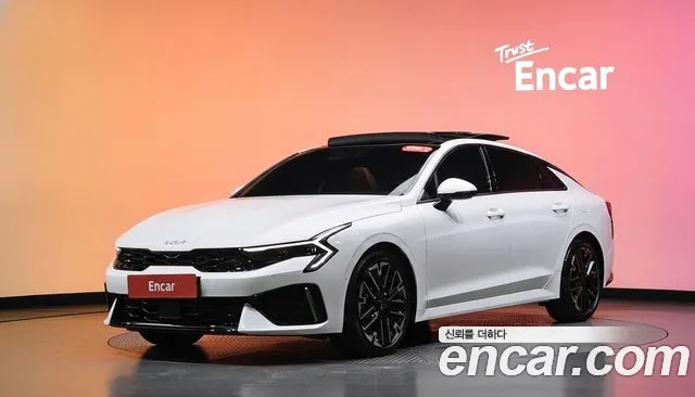 Kia K5 — экстерьер