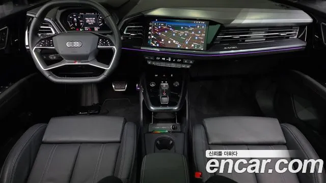 Audi Q4 e-tron — интерьер