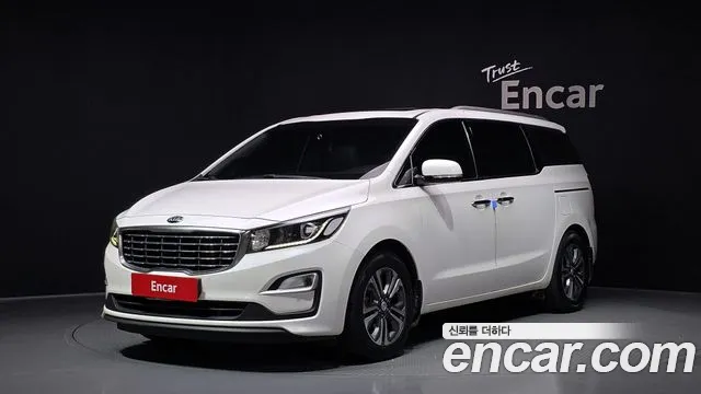 Kia Carnival — экстерьер