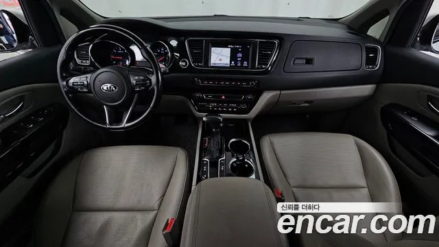 Kia Carnival — интерьер