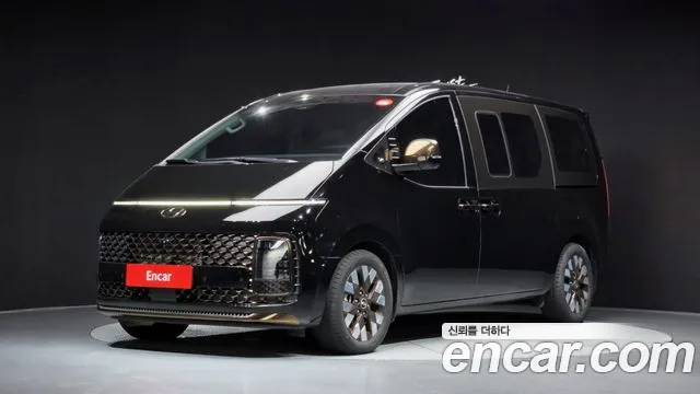 Hyundai Staria
