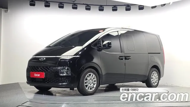 Hyundai Staria