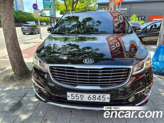 Kia Carnival — экстерьер