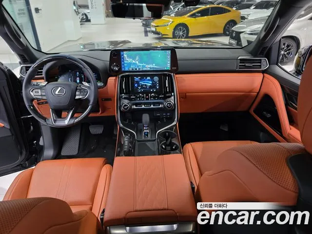 Lexus LX — интерьер