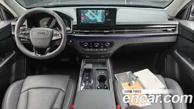 KG Mobility Musso — интерьер