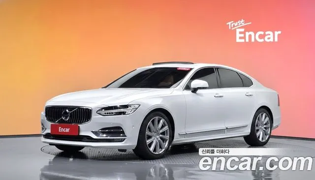 Volvo S90