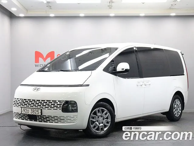 Hyundai Staria