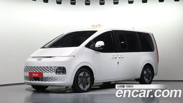 Hyundai Staria