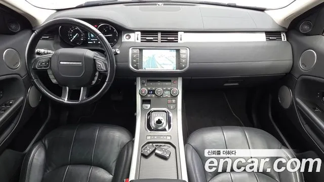 Land Rover Range Rover Evoque — интерьер