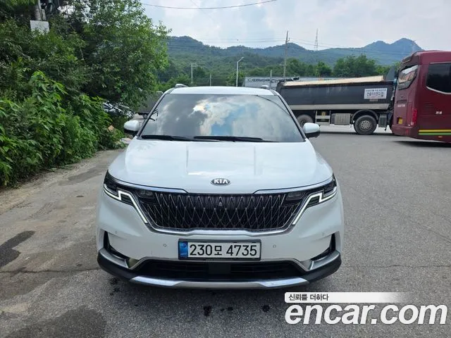 Kia Carnival — экстерьер